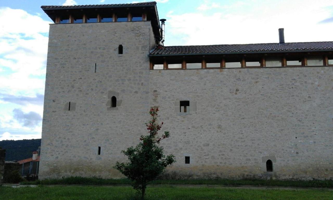 Casa Torre Cantoblanco Barron Bagian luar foto